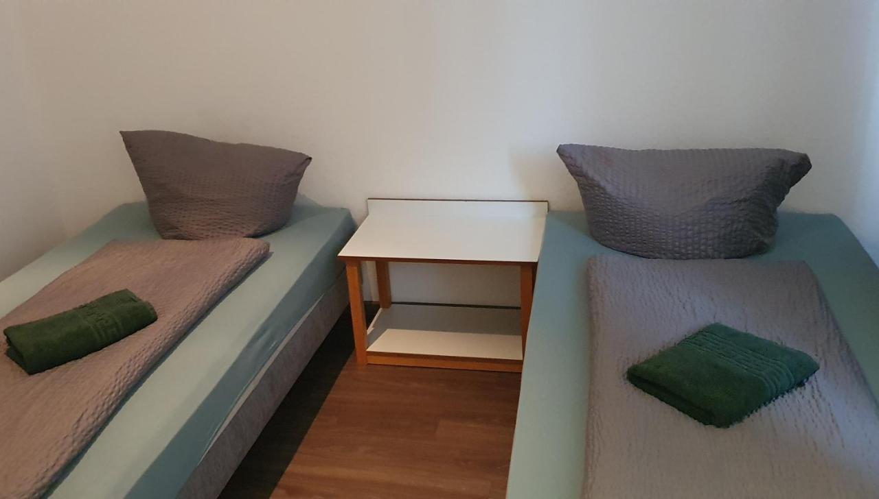 Hotel Berkut Fuerth Luaran gambar