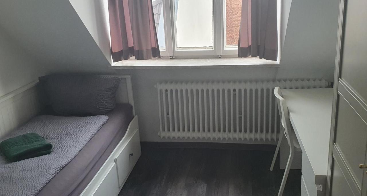 Hotel Berkut Fuerth Luaran gambar